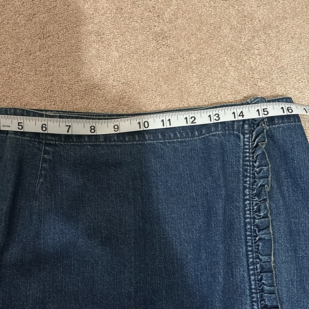 Liz Claiborne wrap denim skirt size 14, knee length - Picture 5 of 9